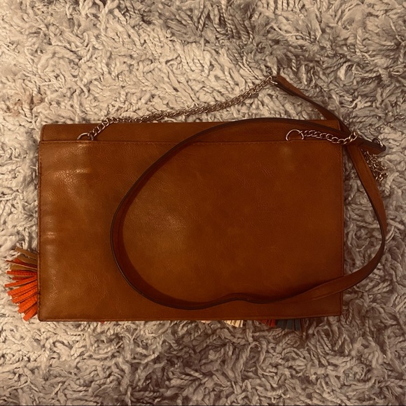 Tassel Purse with Chain - Picture 2 of 5